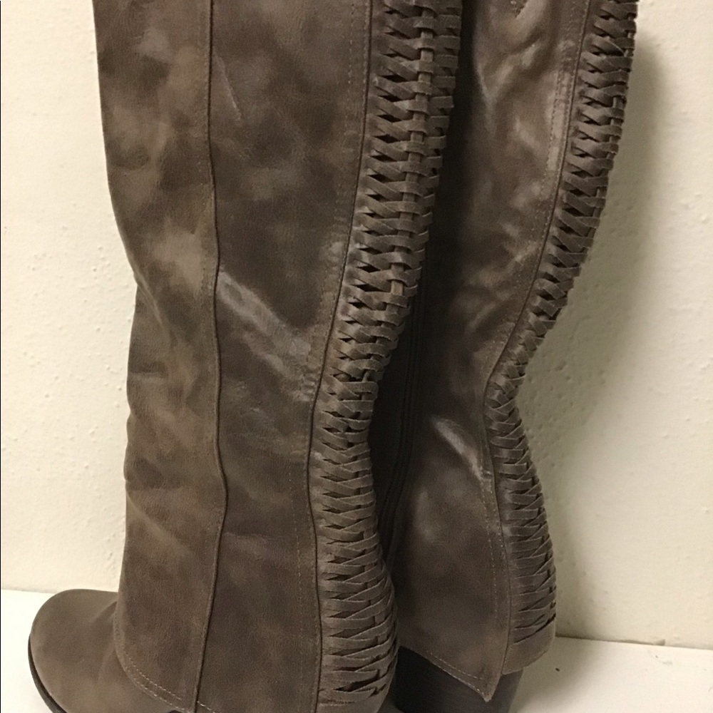 Fergalicious boot by Fergie-9